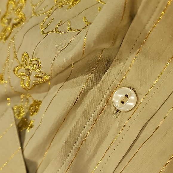 Brand New First Issue Liz Claiborne long sleeve shirt - Picture 7 of 7